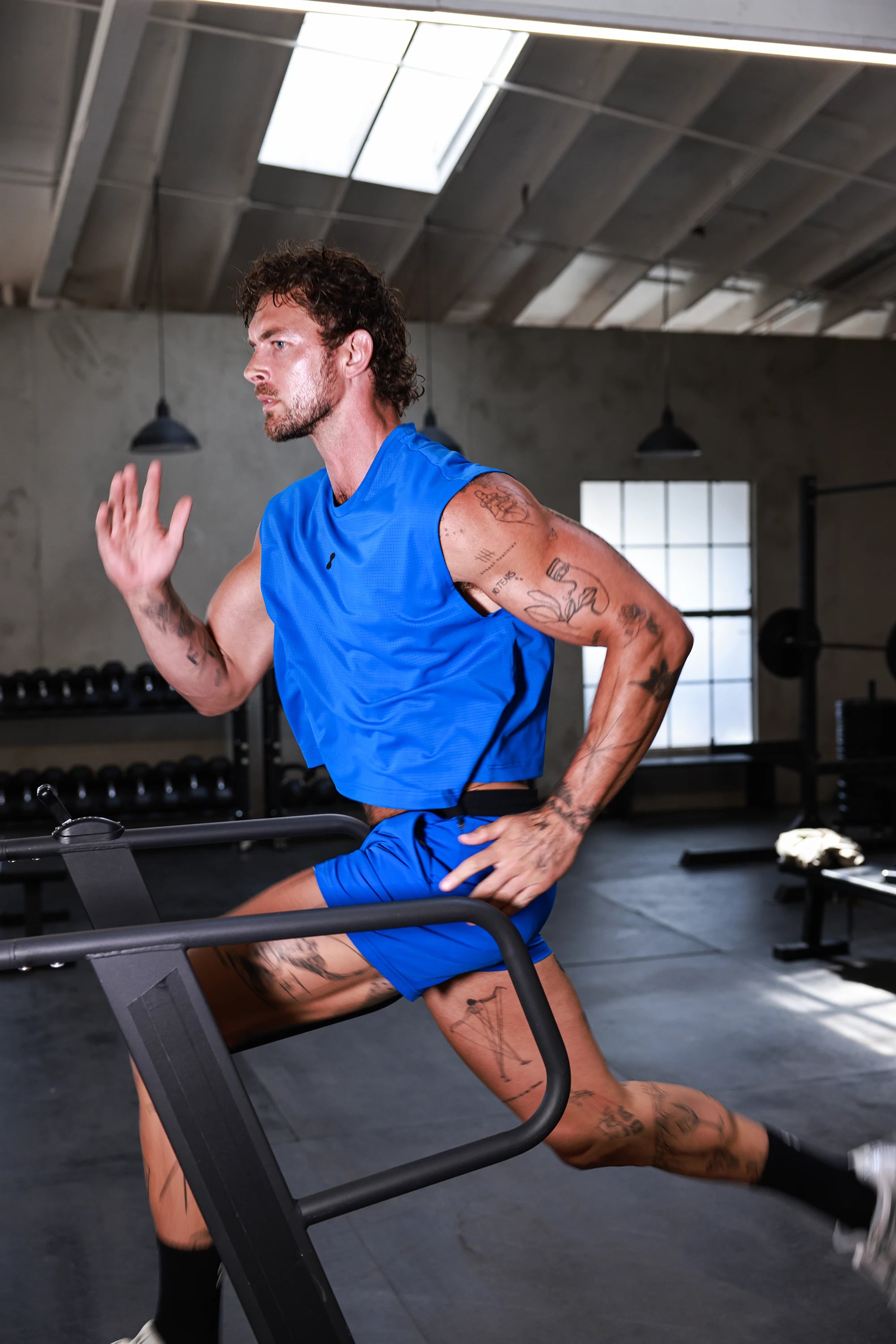 Voltage Semi-Cropped Training Tank